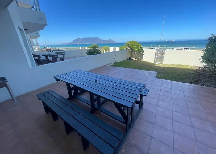 Blouberg Beachfront Apartment - Loadshedding Free