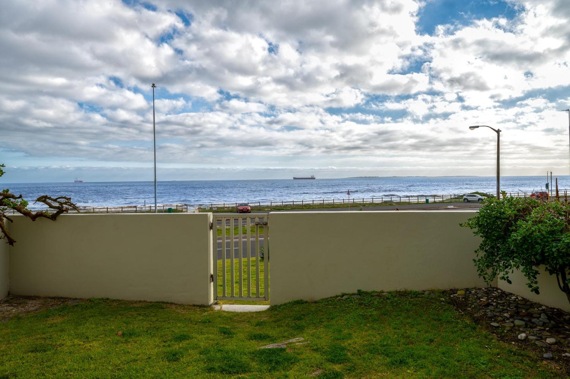 Blouberg Beachfront - Loadshedding Free Apartamento